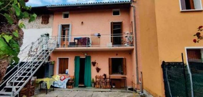 Casa con 5 locali in vendita in Via Camillo Benso di Cavour, Centro, Roveredo in Piano