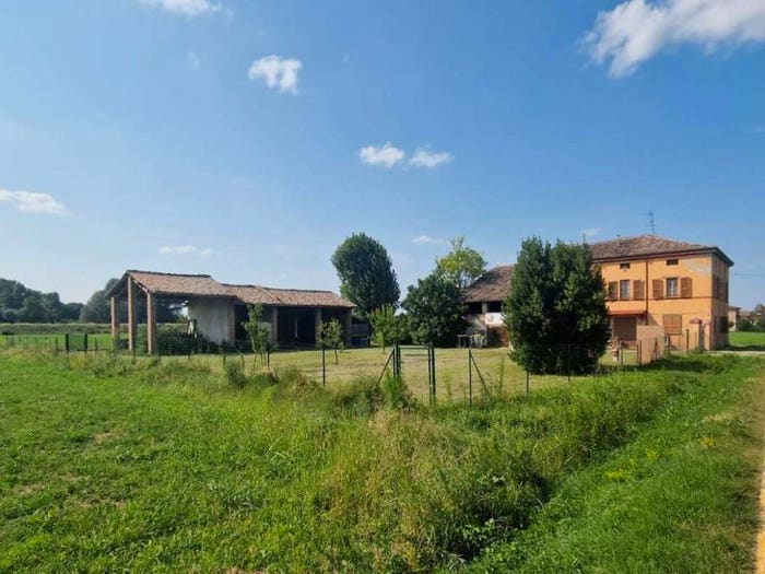 Casa con 6 locali in vendita in Chiusa Ferranda, Fidenza