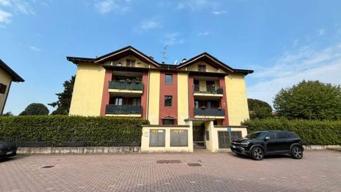 Appartamento trilocale in vendita in Viale Giovanni Agusta, Samarate