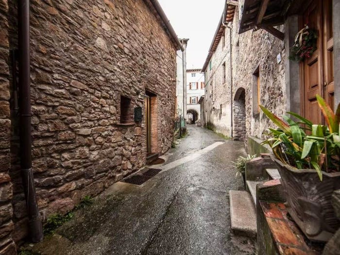 Casa con 6 locali in vendita in Via della Ruga, Colle di Compito Castelvecchio, Capannori