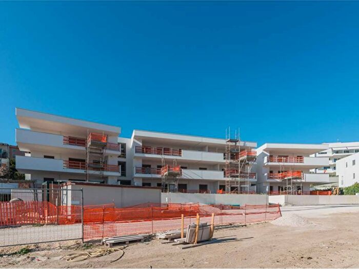Appartamento quadrilocale in vendita in VIA IMPASTATO SNC, Pietralacroce, Ancona