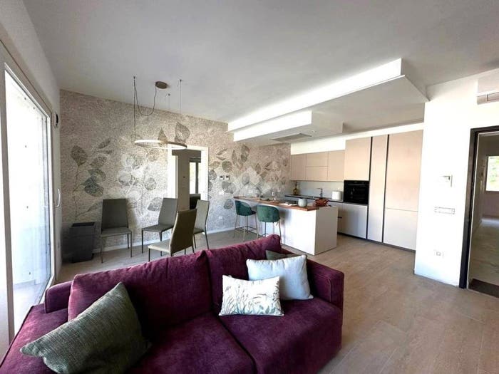 Appartamento trilocale in vendita in Via Giardini, Centro, Pavullo nel Frignano