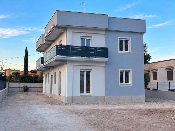 Appartamento trilocale in vendita in Leporano Marina, Leporano