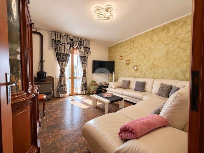 Appartamento trilocale in vendita in Via madonna dell' uva, Centro, Nembro