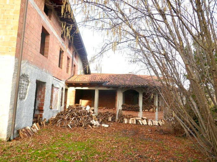 Casa con 6 locali in vendita in Centro, Vivaro