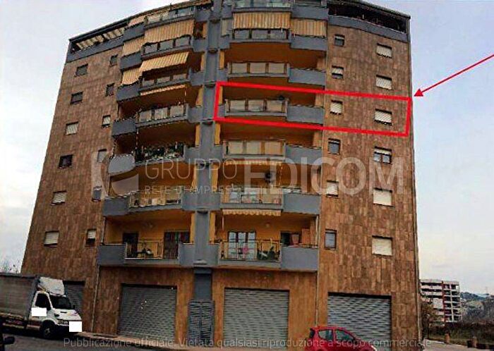Appartamento con 6 locali in vendita in Via Popilia, Popilia Vagliolise, Cosenza