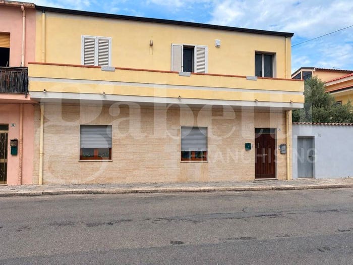 Appartamento quadrilocale in vendita in VIA TOSCANA, Centro, Oristano