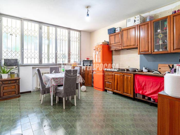 Appartamento trilocale in vendita in Corso Italia, Centro, Caronno Pertusella