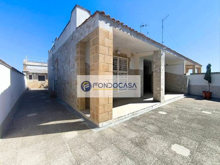 Casa con 6 locali in vendita in Via Dei Rondoni, Torre Chianca, Lecce