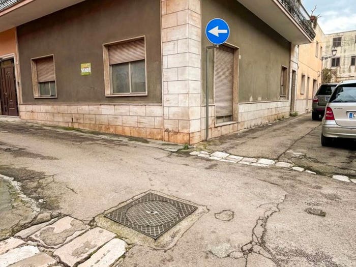 Appartamento quadrilocale in vendita in Via Pietro Micca, Casarano
