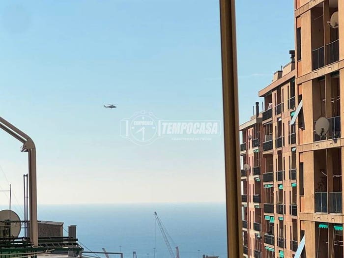 Appartamento trilocale in vendita in Corso Luigi Andrea Martinetti, Sampierdarena, Genova