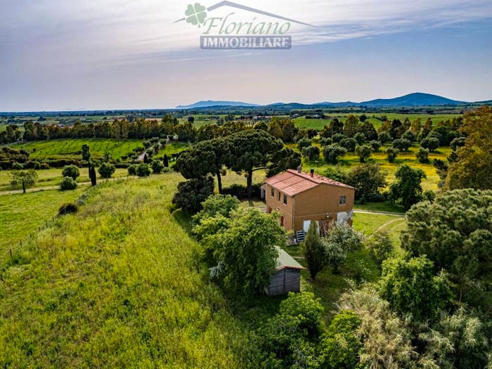 Casa con 6 locali in vendita in Località Cacciata Grande, Montalto di Castro
