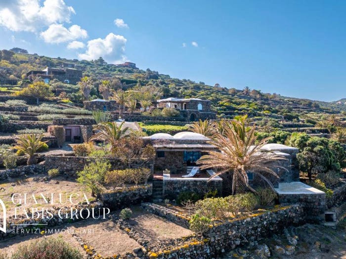 Casa con 5 locali in vendita in Vicolo Faraglione, Pantelleria