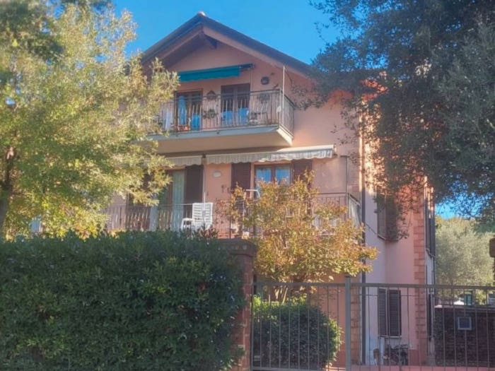 Appartamento con 5 locali in vendita in Via Alessandro Fabbroni, Centro, Passignano sul Trasimeno