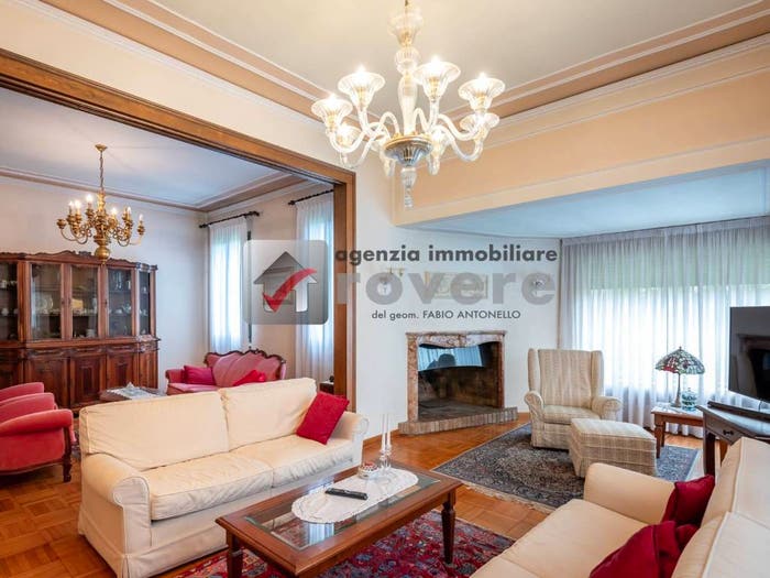 Casa con 6 locali in vendita in Varago, Maserada sul Piave