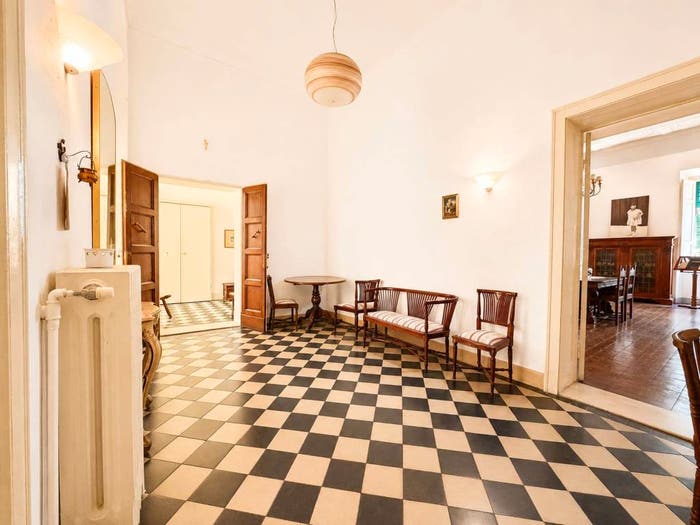 Appartamento con 6 locali in vendita in Via dell'Indipendenza, Cavour San Carlo, Livorno