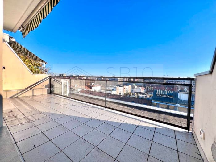 Casa trilocale in vendita in Corso San Gottardo, Milano
