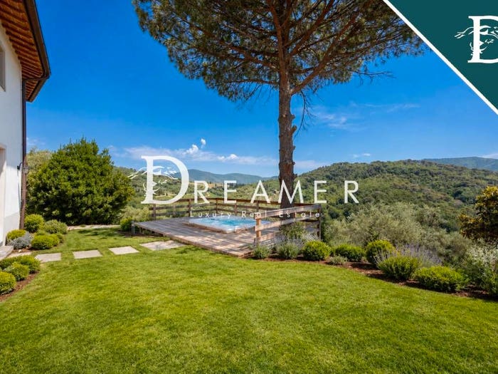 Casa con 6 locali in vendita in Via di Mezzano, Greve in Chianti