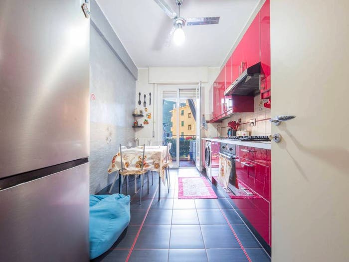 Appartamento bilocale in vendita in Via Giulia De Vincenzi, Molassana, Genova