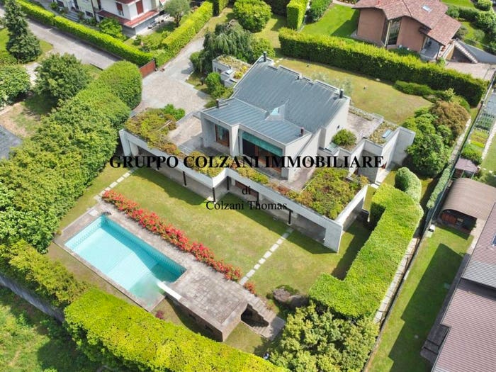Casa con 6 locali in vendita in Lora, Como