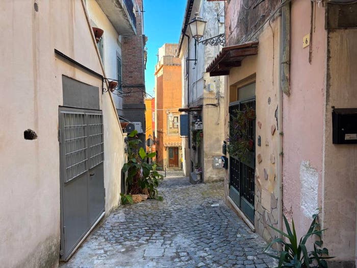 Appartamento bilocale in vendita in Vicolo Santa Lucia, Centro, Marino