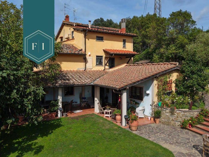Casa con 6 locali in vendita in Via Poggio alla Croce, Loppiano Pian Delle Macchie, Figline e Incisa Valdarno