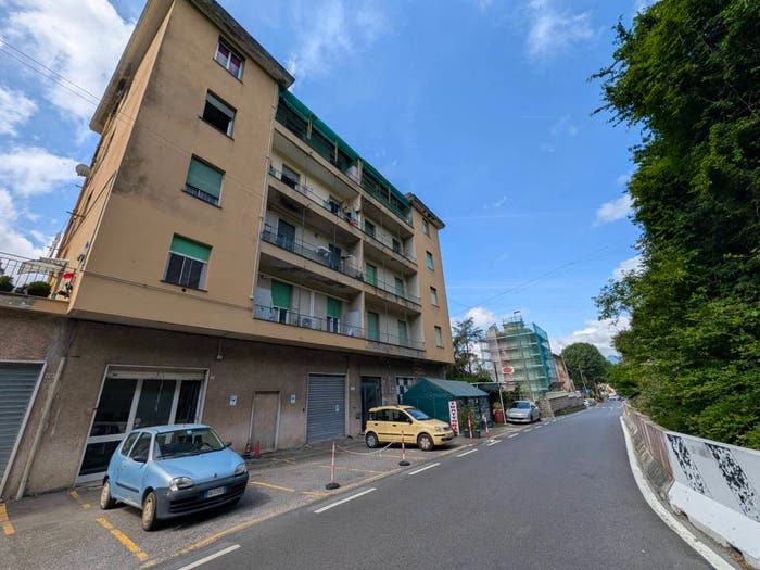 Appartamento trilocale in vendita in Via Struppa, Struppa, Genova