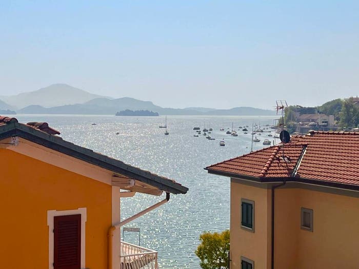 Appartamento trilocale in vendita in Via Goffredo Mameli, Feriolo, Baveno