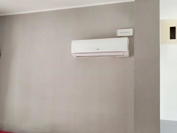 Appartamento trilocale in vendita in Via Domenico Marincola Pistoia, Sala, Catanzaro
