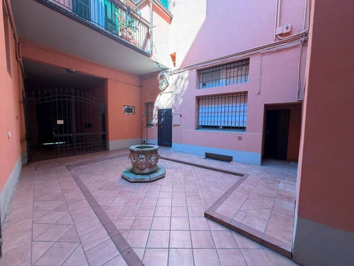 Appartamento bilocale in vendita in Strada Maggiore, Centro Storico, Bologna