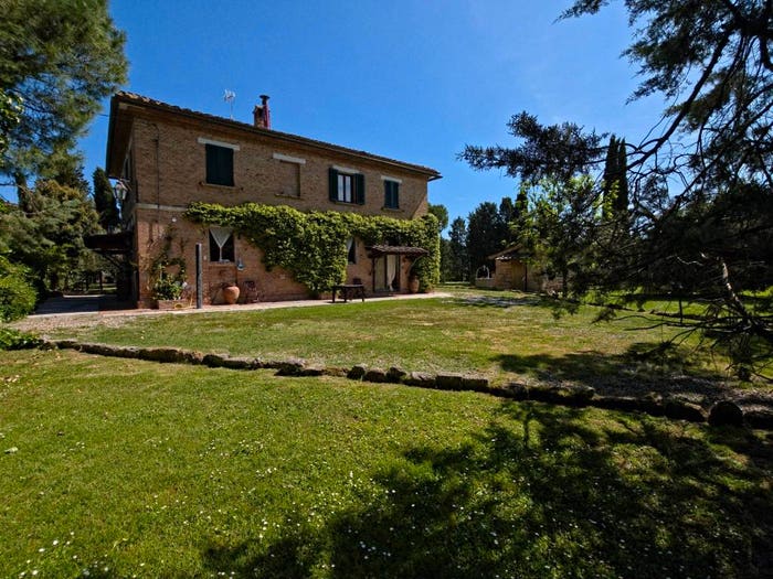 Casa con 6 locali in vendita in Strada Provinciale Lauretana, Asciano