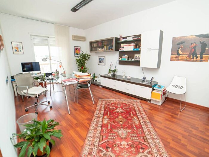Appartamento trilocale in vendita in Via Mario Greco Catanzaro CZ Italia, San Leonardo, Catanzaro