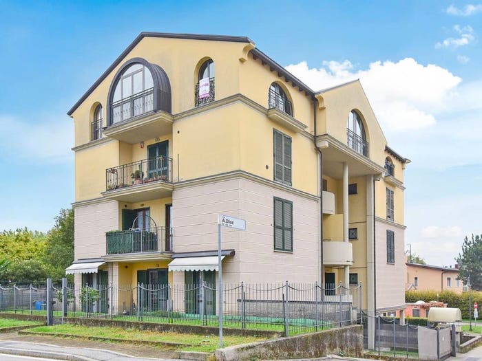 Appartamento trilocale in vendita in Via A Diaz, Centro, Erba