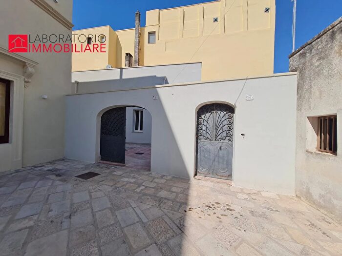 Appartamento quadrilocale in vendita in Via Provinciale, Guagnano