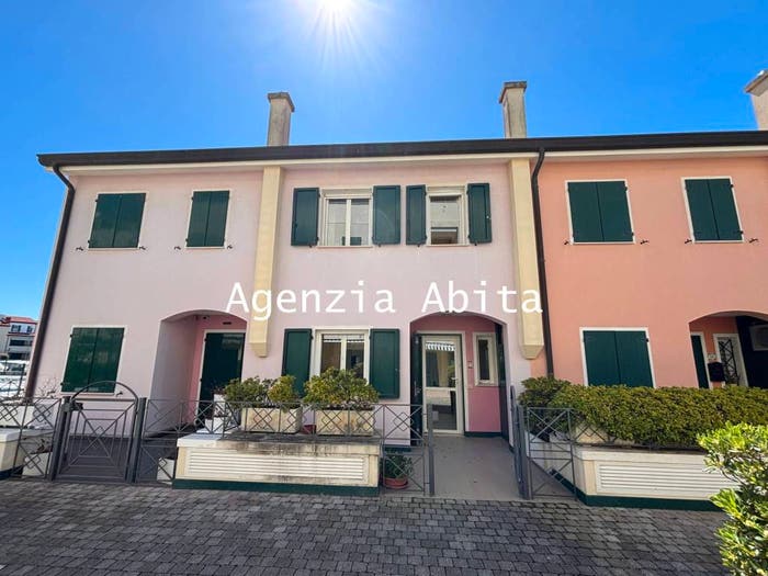 Casa trilocale in vendita in Riva dei Bragozzi, Centro, Caorle