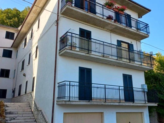 Appartamento quadrilocale in vendita in Via Nazario Sauro, Castel del Monte
