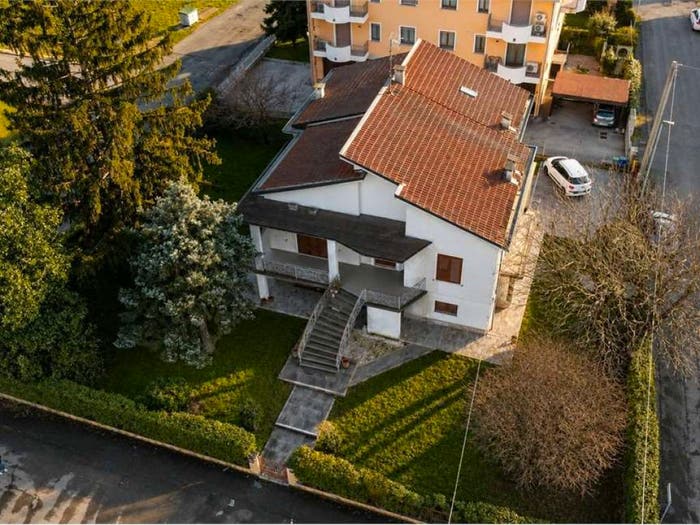 Casa con 6 locali in vendita in Via Giosuè Carducci, Centro, Soragna