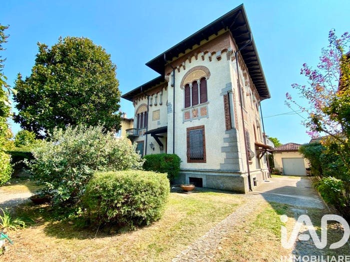 Casa con 6 locali in vendita in Via IV Novembre, Centro, Guidizzolo