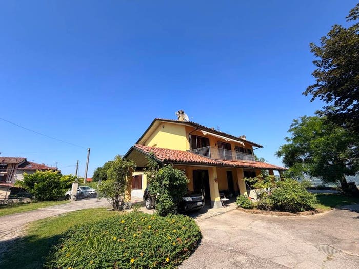 Casa con 6 locali in vendita in Via San Secondo, Centro, Magliano Alfieri