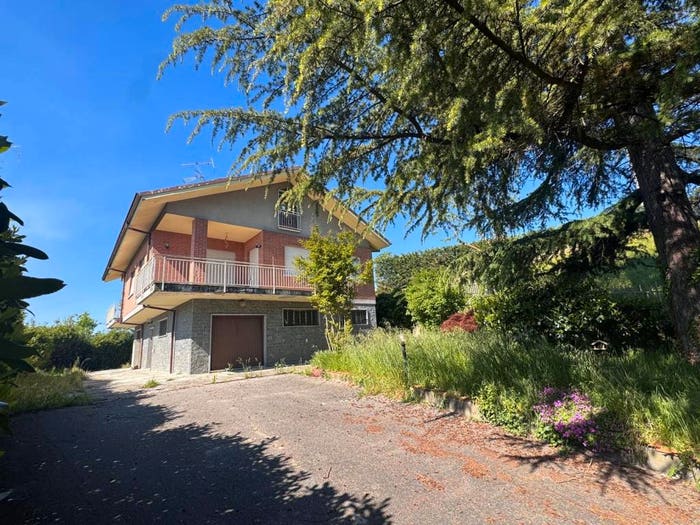 Casa con 5 locali in vendita in Regione Vaschetti, Corneliano d'Alba