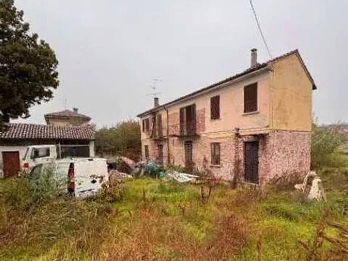 Casa con 6 locali in vendita in Via Carlo Albani, Centro, Gropello Cairoli