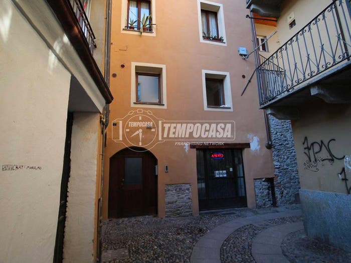 Appartamento bilocale in vendita in Via Croix de Ville A, Centro, Aosta