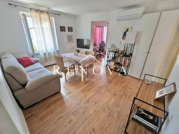 Appartamento trilocale in vendita in Via Santuario, Brentino, Brentino Belluno