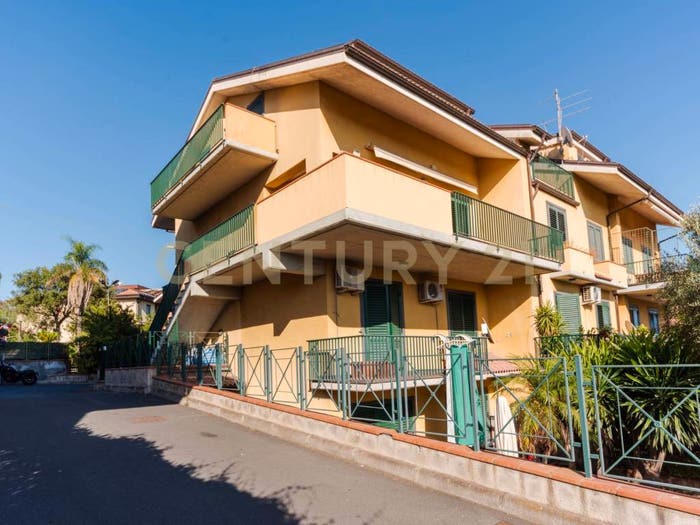 Casa con 6 locali in vendita in Via Barriera del Bosco, Sant'Agata li Battiati