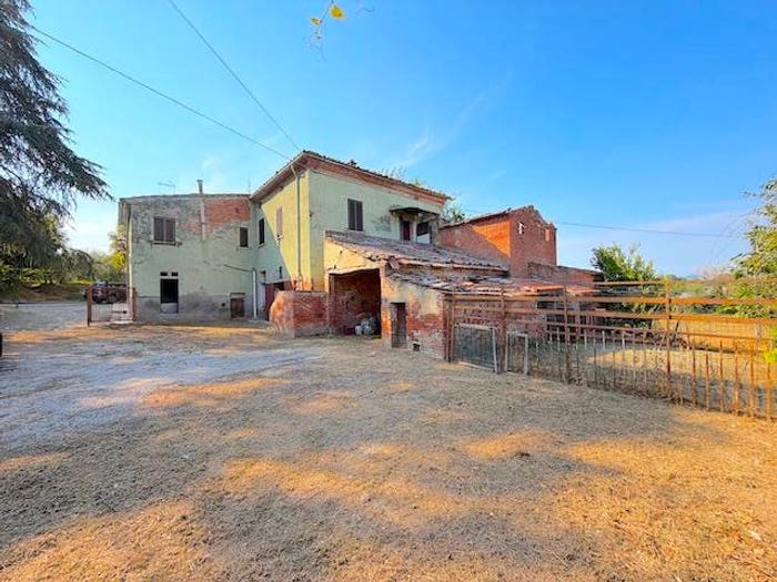 Casa con 6 locali in vendita in Via Bagnoli, Foiano della Chiana