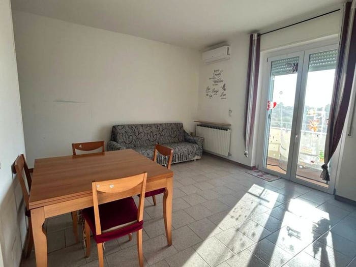 Appartamento trilocale in vendita in Via Roma, Gorla Maggiore