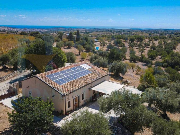 Casa con 6 locali in vendita in Via Tommaso Fazello, Centro, Noto