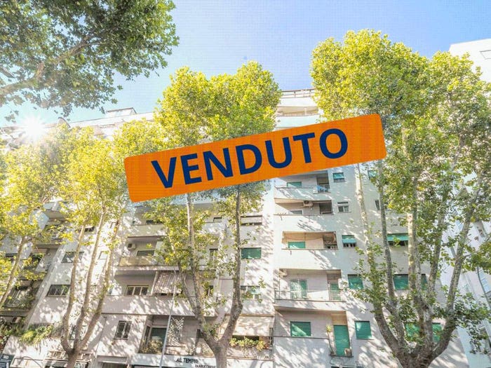 Appartamento trilocale in vendita in Via Satrico, San Giovanni, Roma