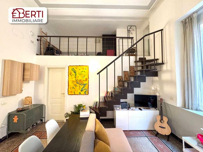 Appartamento trilocale in vendita in Salita di San Nicolosio, Carmine, Genova