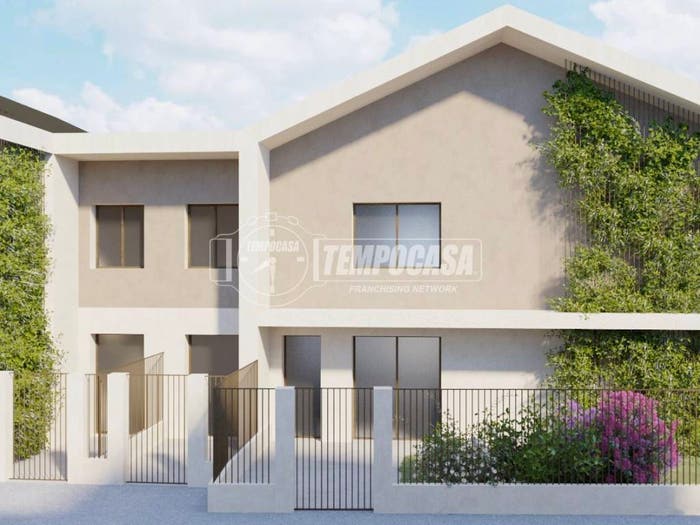 Appartamento trilocale in vendita in Viale Risorgimento, Centro, Codogno